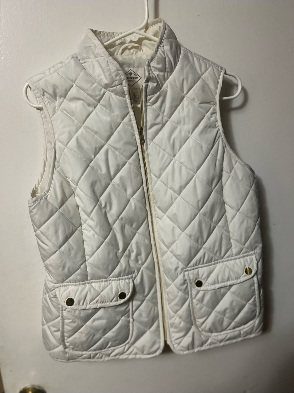St. John's Bay White Quilted Puffer Vest